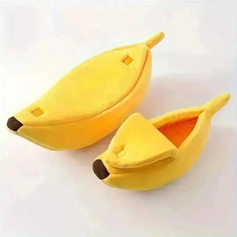 Cozy Banana-Shaped Winter Pet Bed