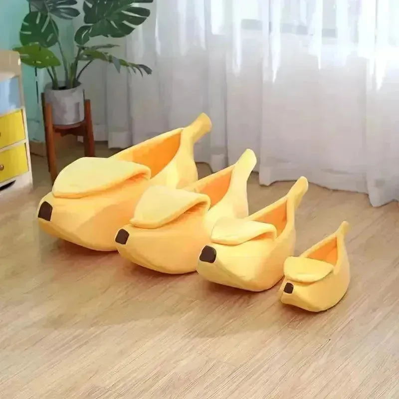 Cozy Banana-Shaped Winter Pet Bed